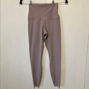 Nike High-Waisted Leggings Taupe XS BNWT